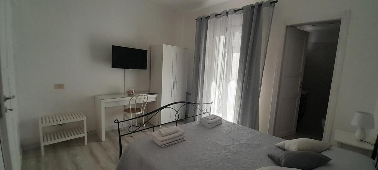 Margherita Guest House Олбия Екстериор снимка