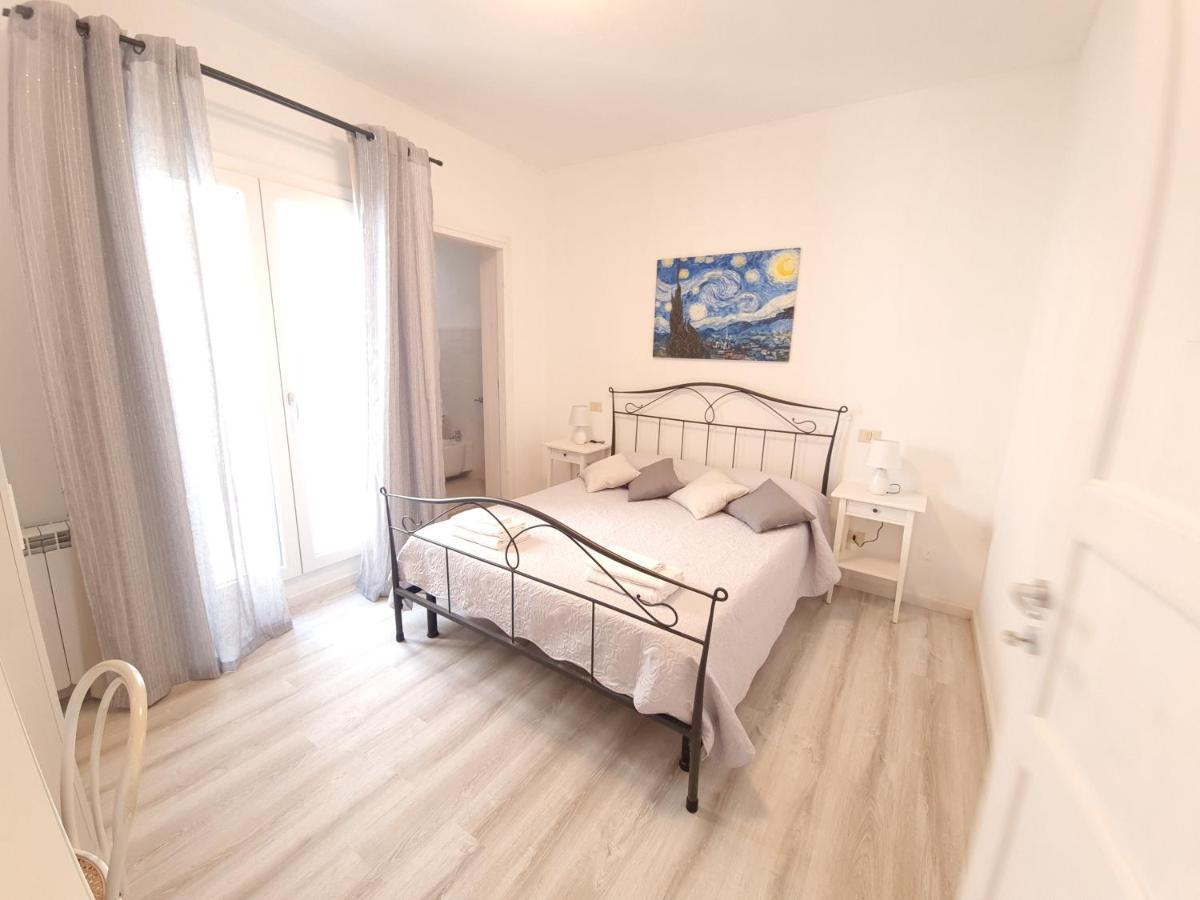 Margherita Guest House Олбия Екстериор снимка
